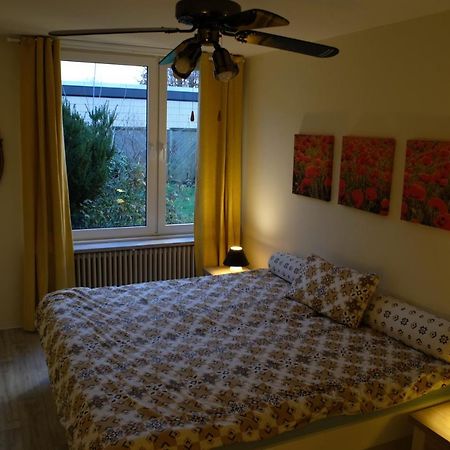 Ruhiges Haus Mit Privatem Garten Halstenbek Bagian luar foto