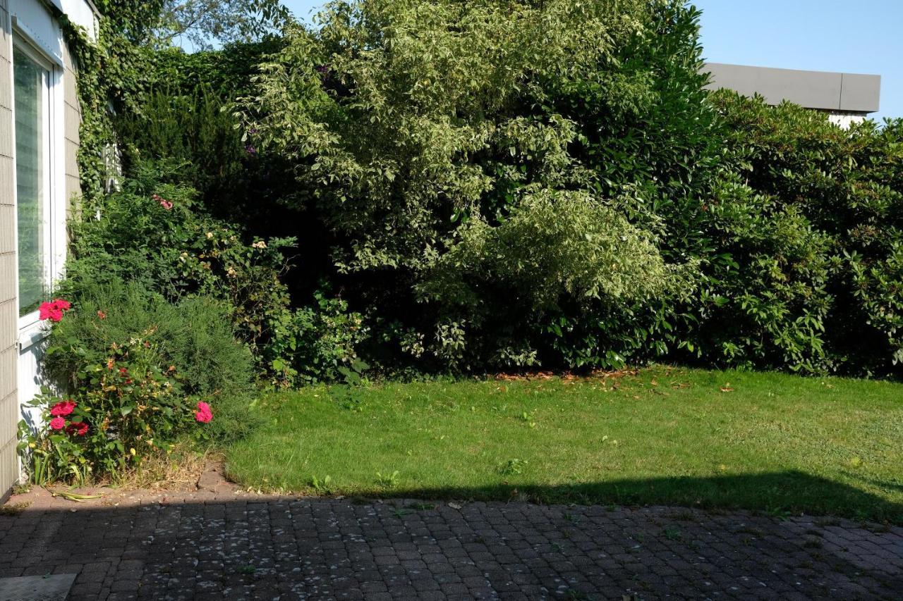 Ruhiges Haus Mit Privatem Garten Halstenbek Bagian luar foto